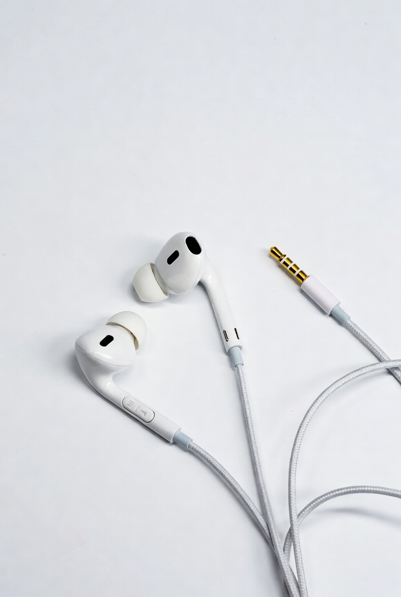 HANDFREE - Image 3