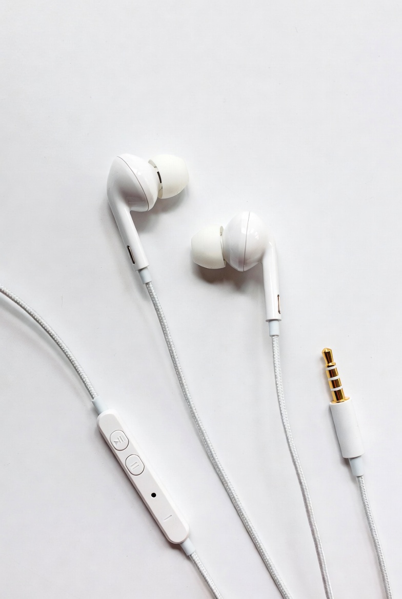 HANDFREE - Image 2